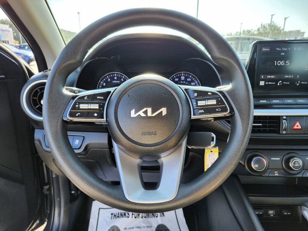2023 Kia Forte LXS photo 22