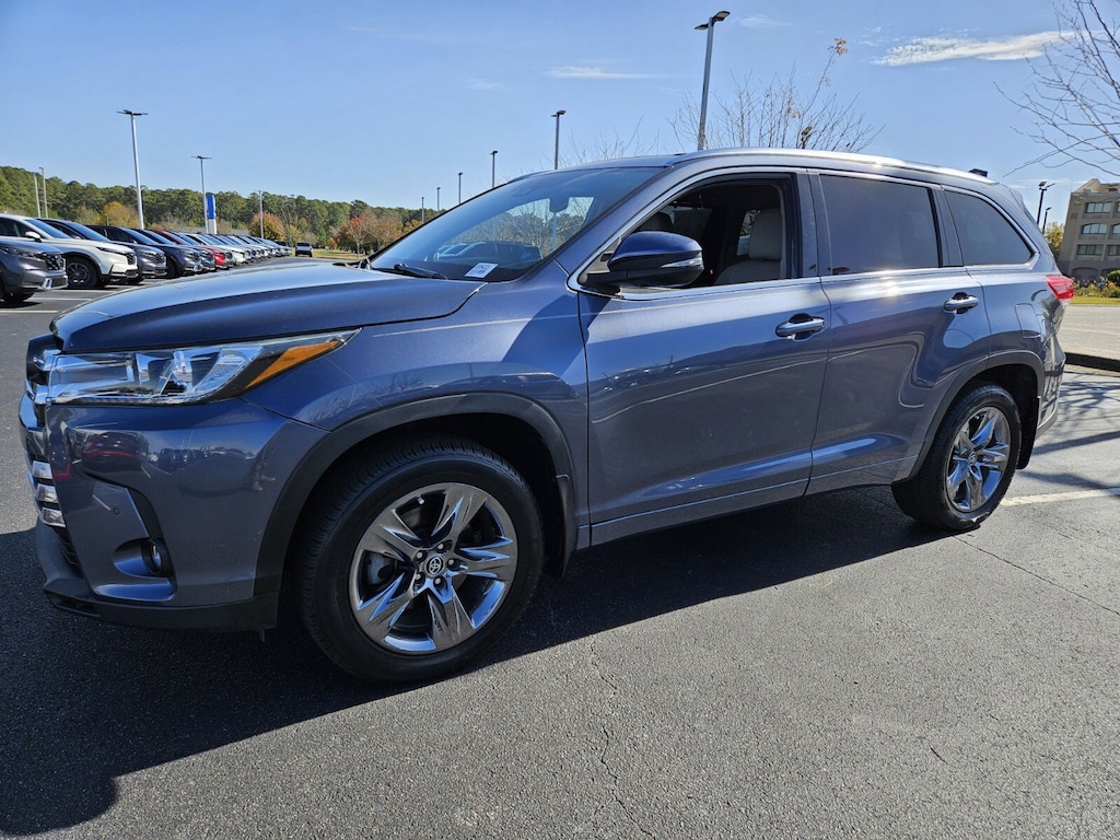 Used 2019 Toyota Highlander Limited Platinum V6 SUV