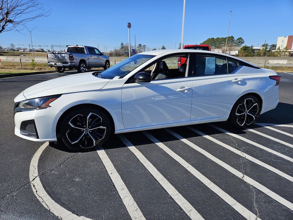 Used 2024 Nissan Altima 2.5 SR Sedan