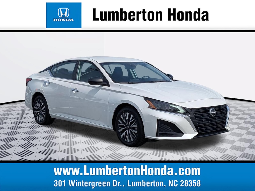 Used 2024 Nissan Altima 2.5 SV Sedan