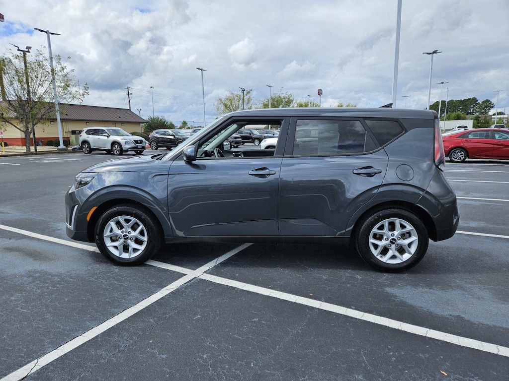 Used 2024 Kia Soul LX Hatchback
