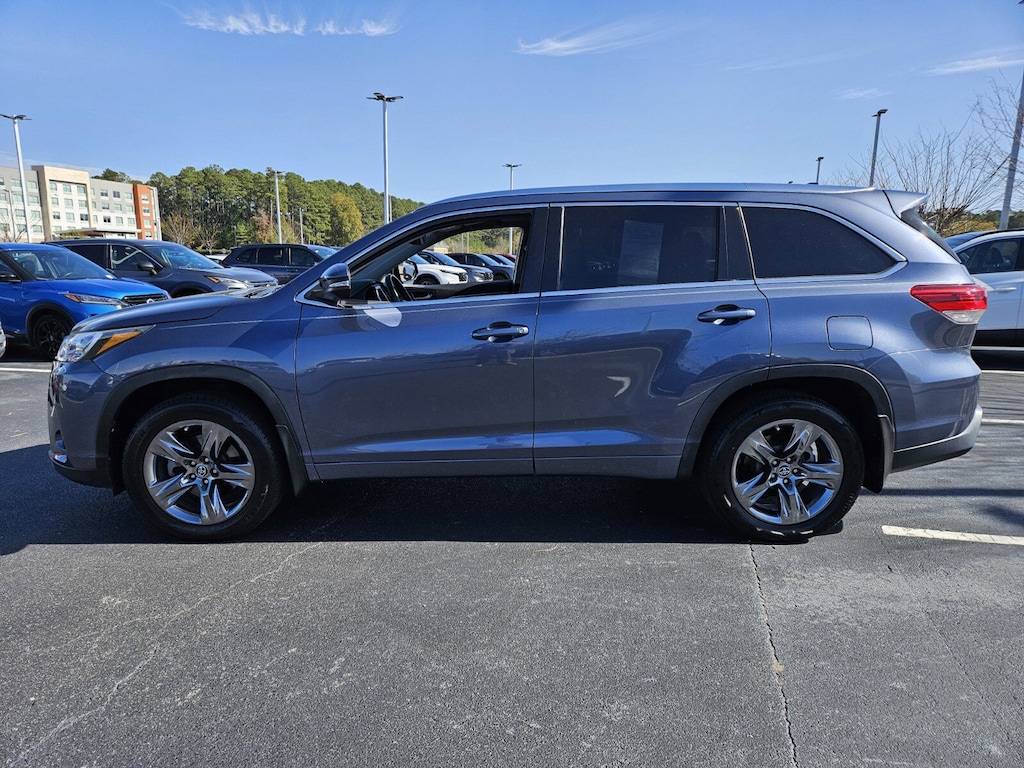 Used 2019 Toyota Highlander Limited Platinum V6 SUV