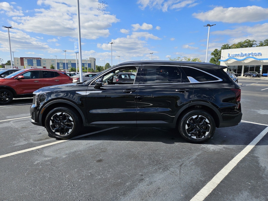 Used 2024 Kia Sorento S SUV