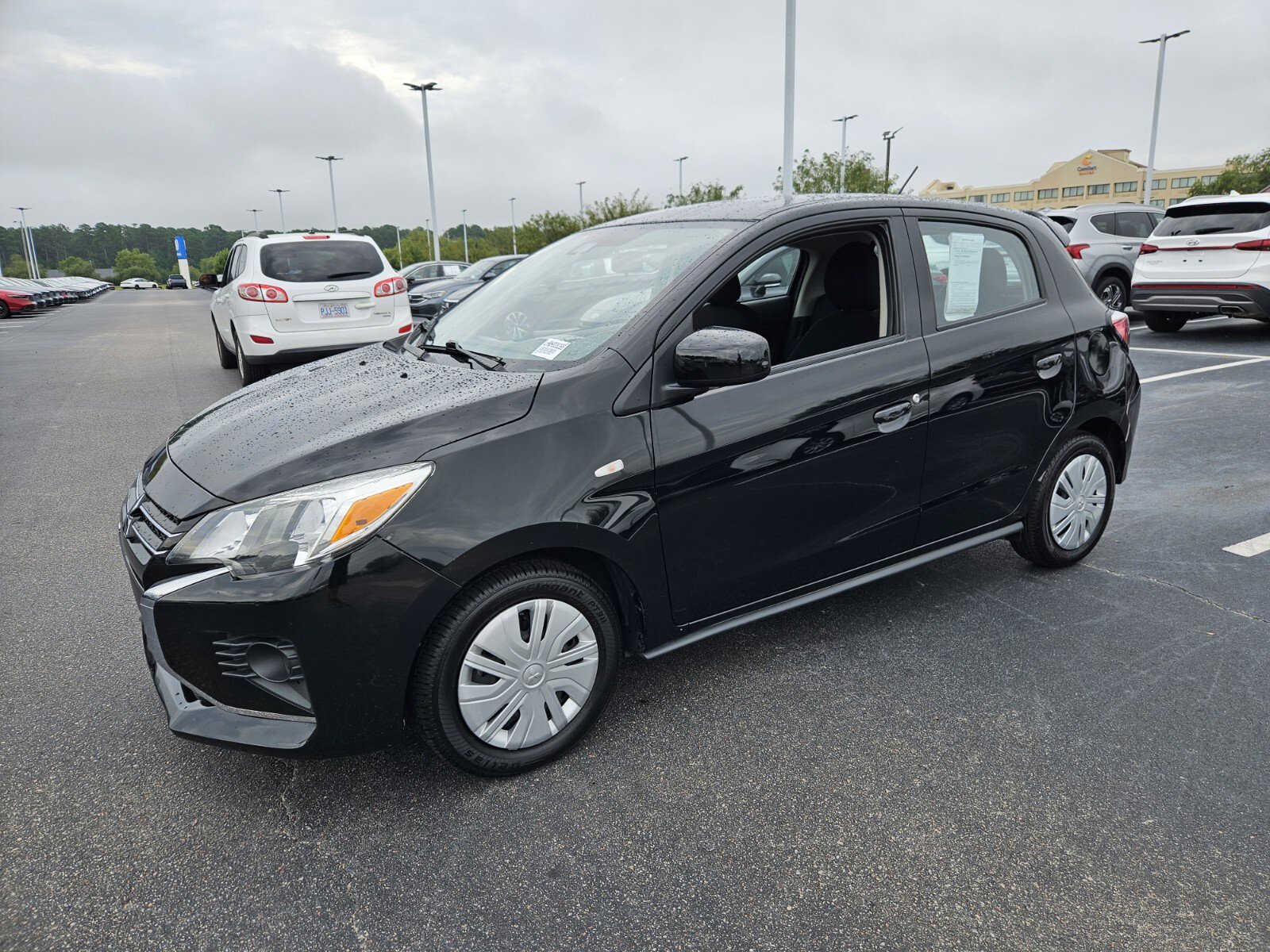 2022 Mitsubishi Mirage LE photo 3