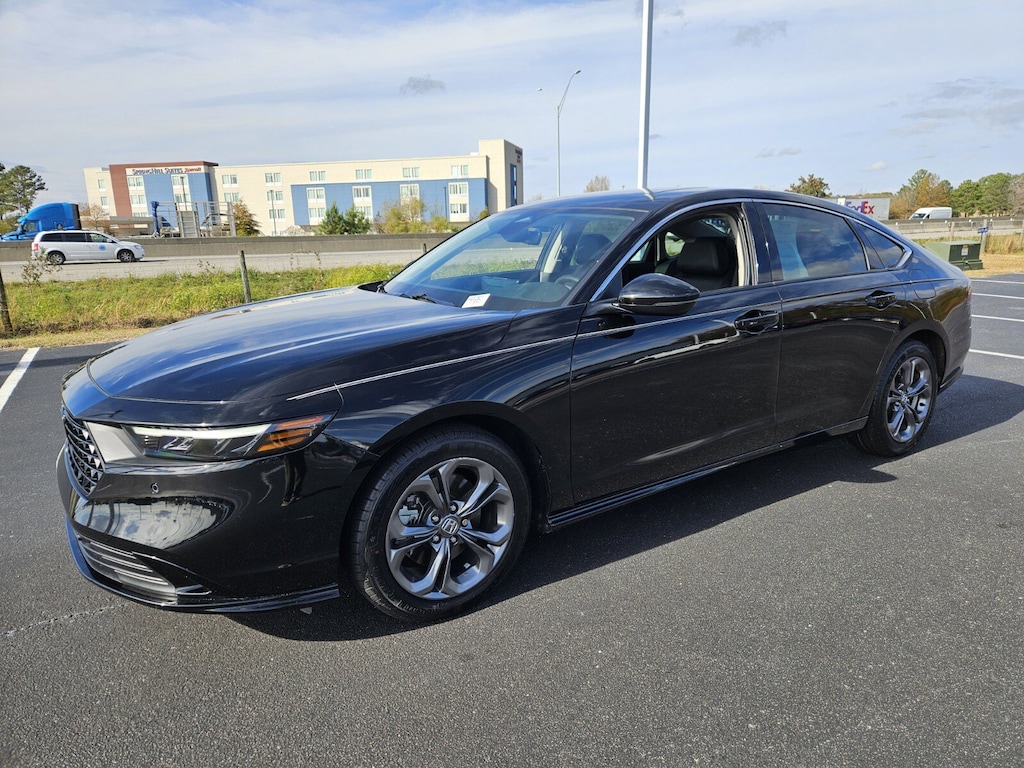 2023 Honda Accord Hybrid EX-L photo 3
