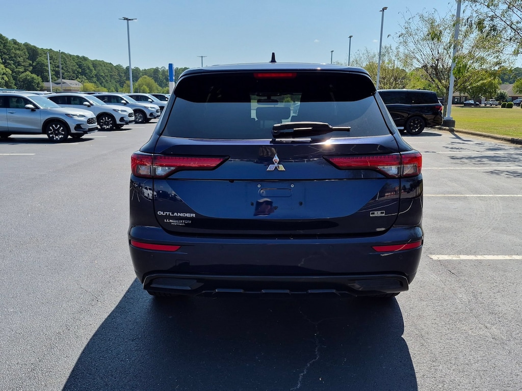 Used 2023 Mitsubishi Outlander SE SUV