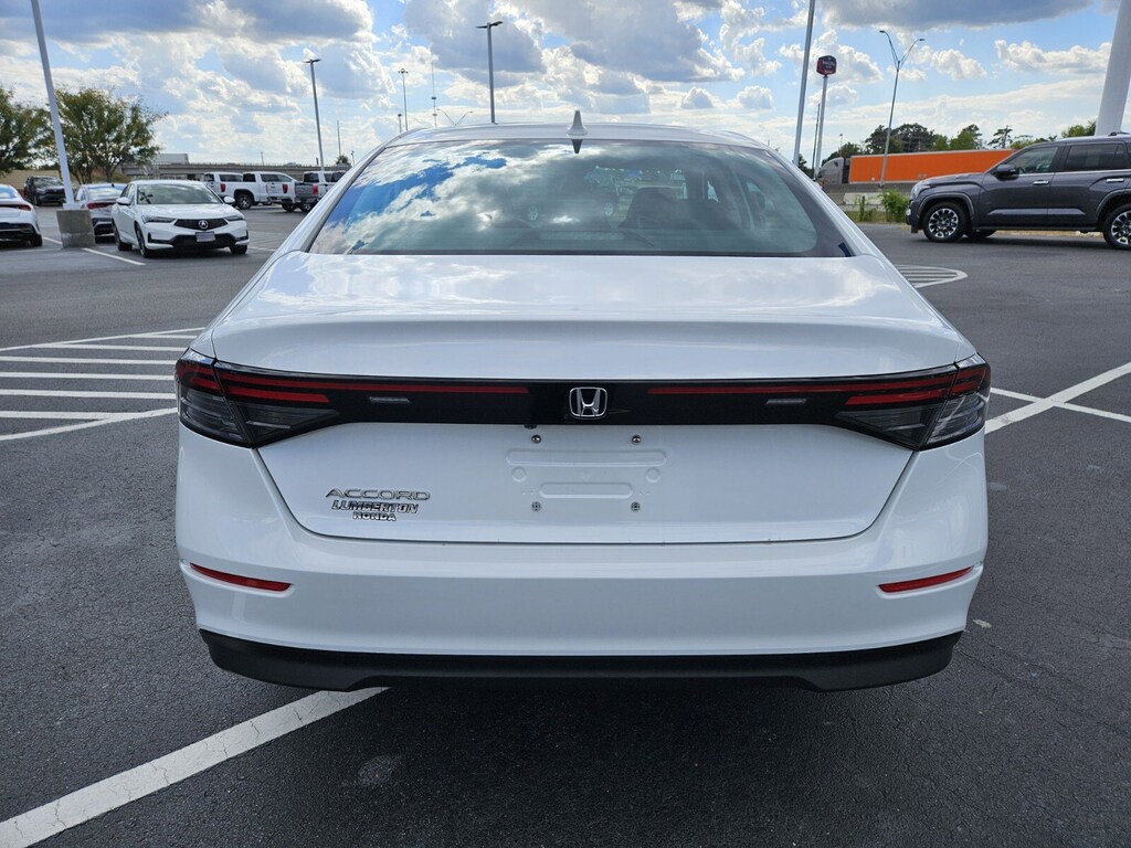 2023 Honda Accord EX photo 6