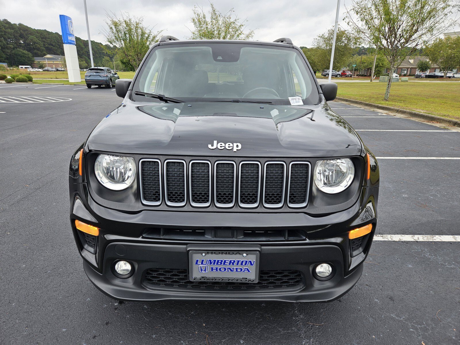 2022 Jeep Renegade Latitude photo 2