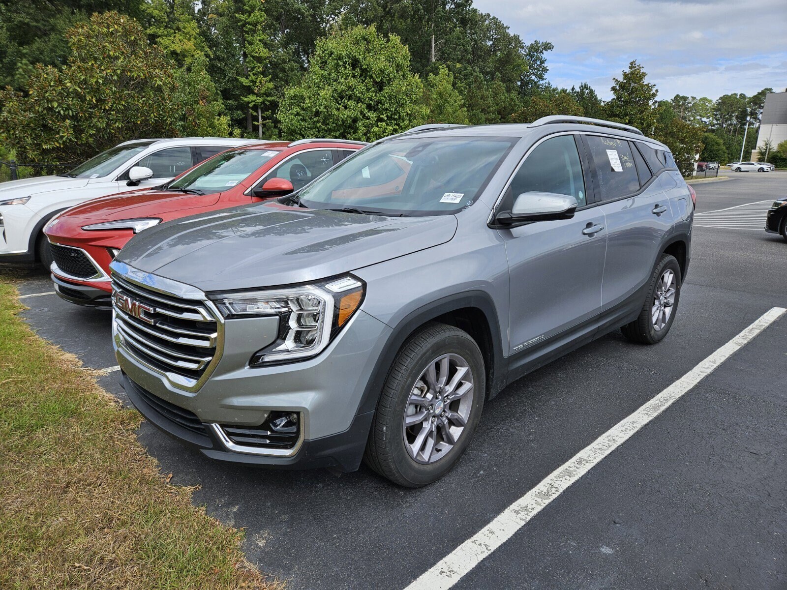 2024 Gmc Terrain SLT photo 3
