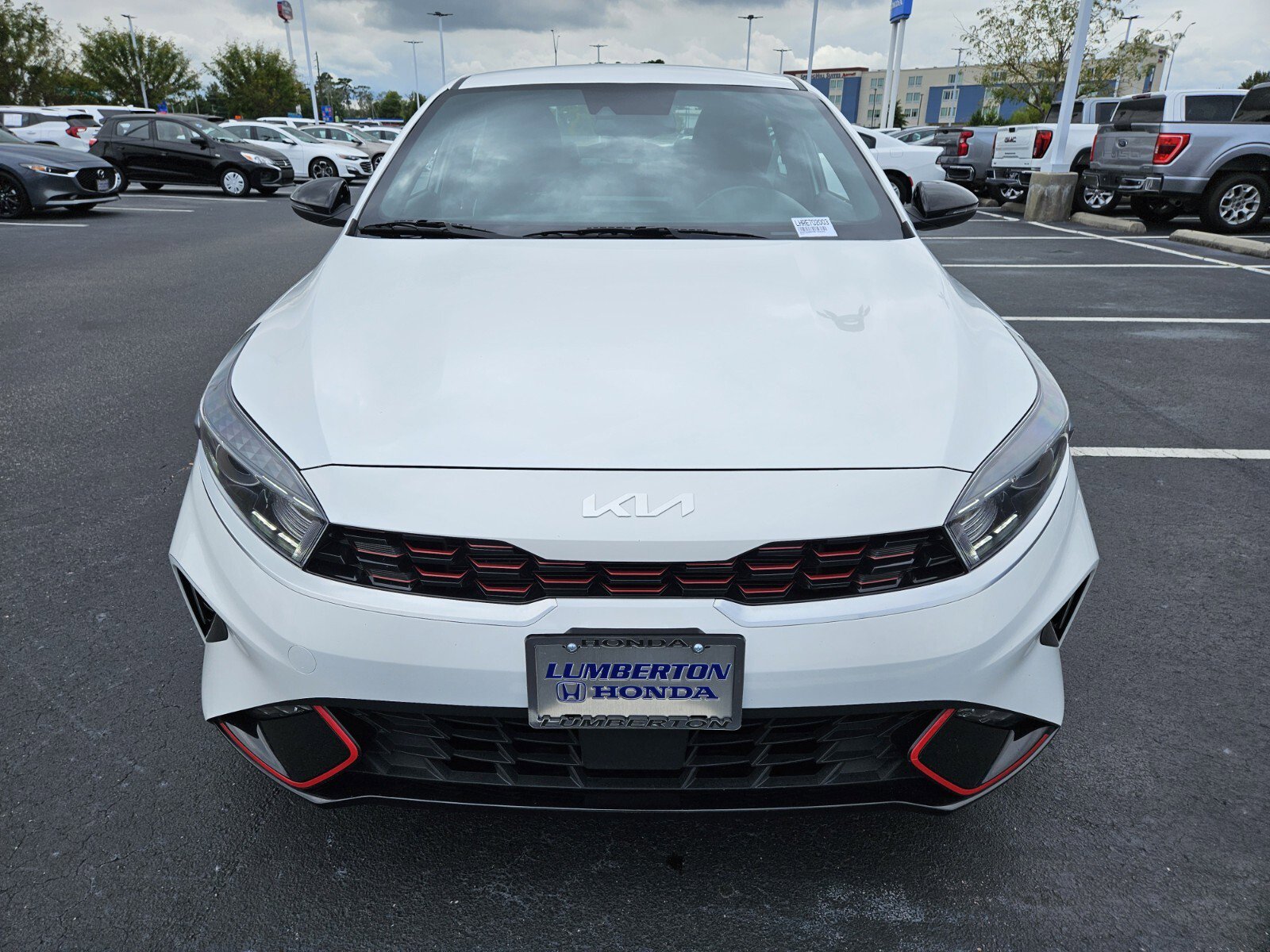 2024 Kia Forte GT-Line photo 2