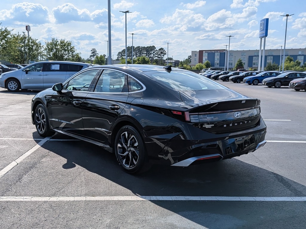 Used 2025 Hyundai Sonata SEL Sedan