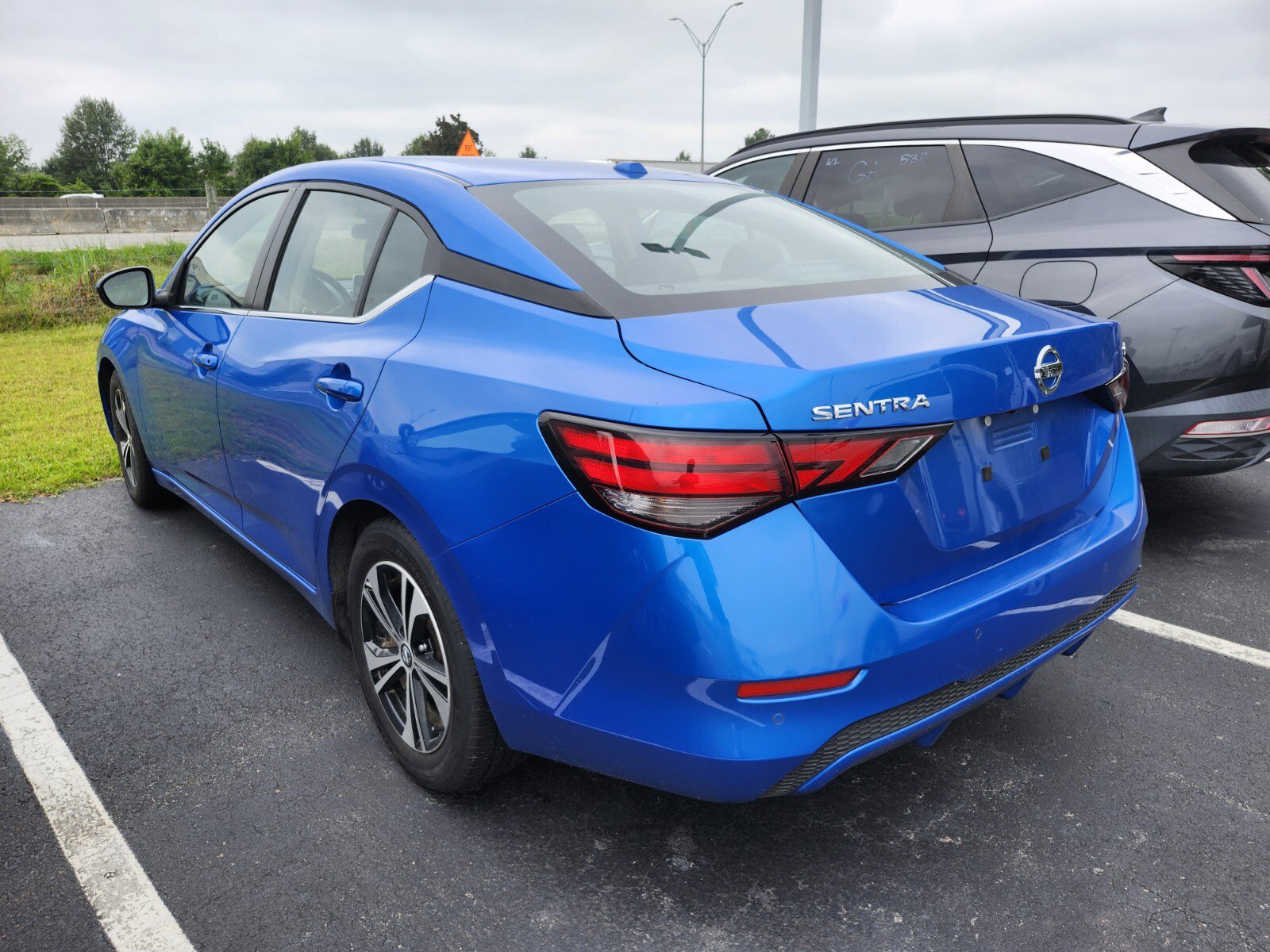 2023 Nissan Sentra SV photo 4