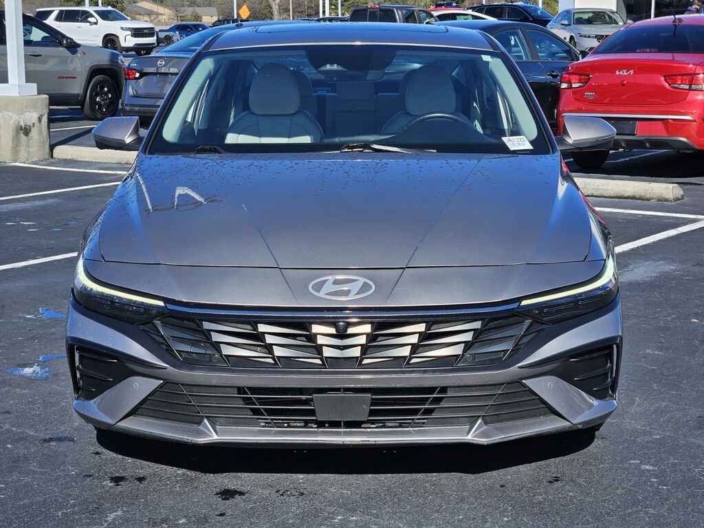 Used 2024 Hyundai Elantra Limited Sedan