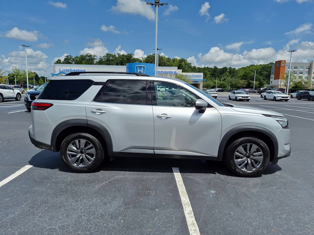 Used 2024 Nissan Pathfinder SV SUV