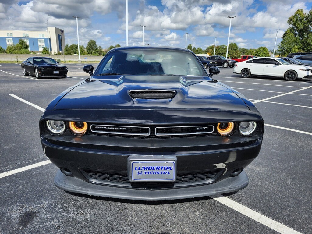 2023 Dodge Challenger GT photo 2