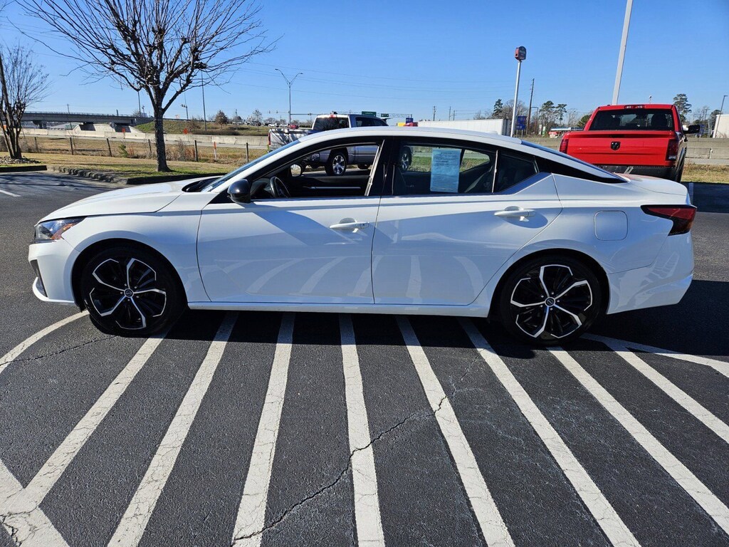 Used 2024 Nissan Altima 2.5 SR Sedan
