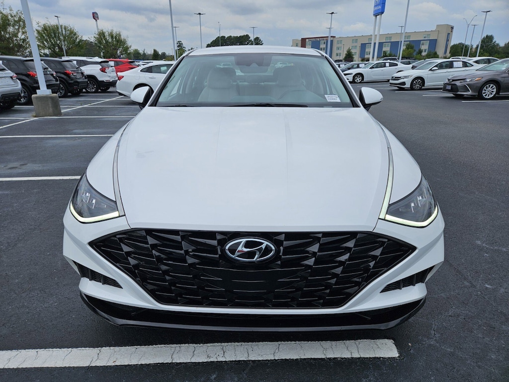 Used 2023 Hyundai Sonata SEL Sedan