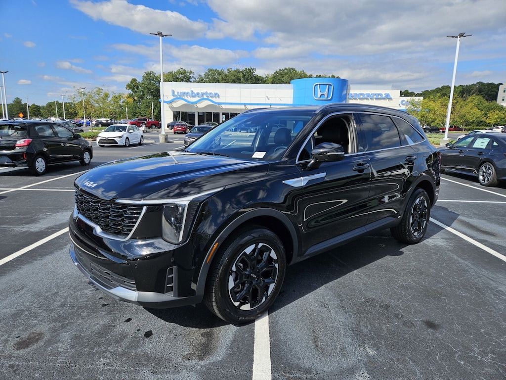 Used 2024 Kia Sorento S SUV