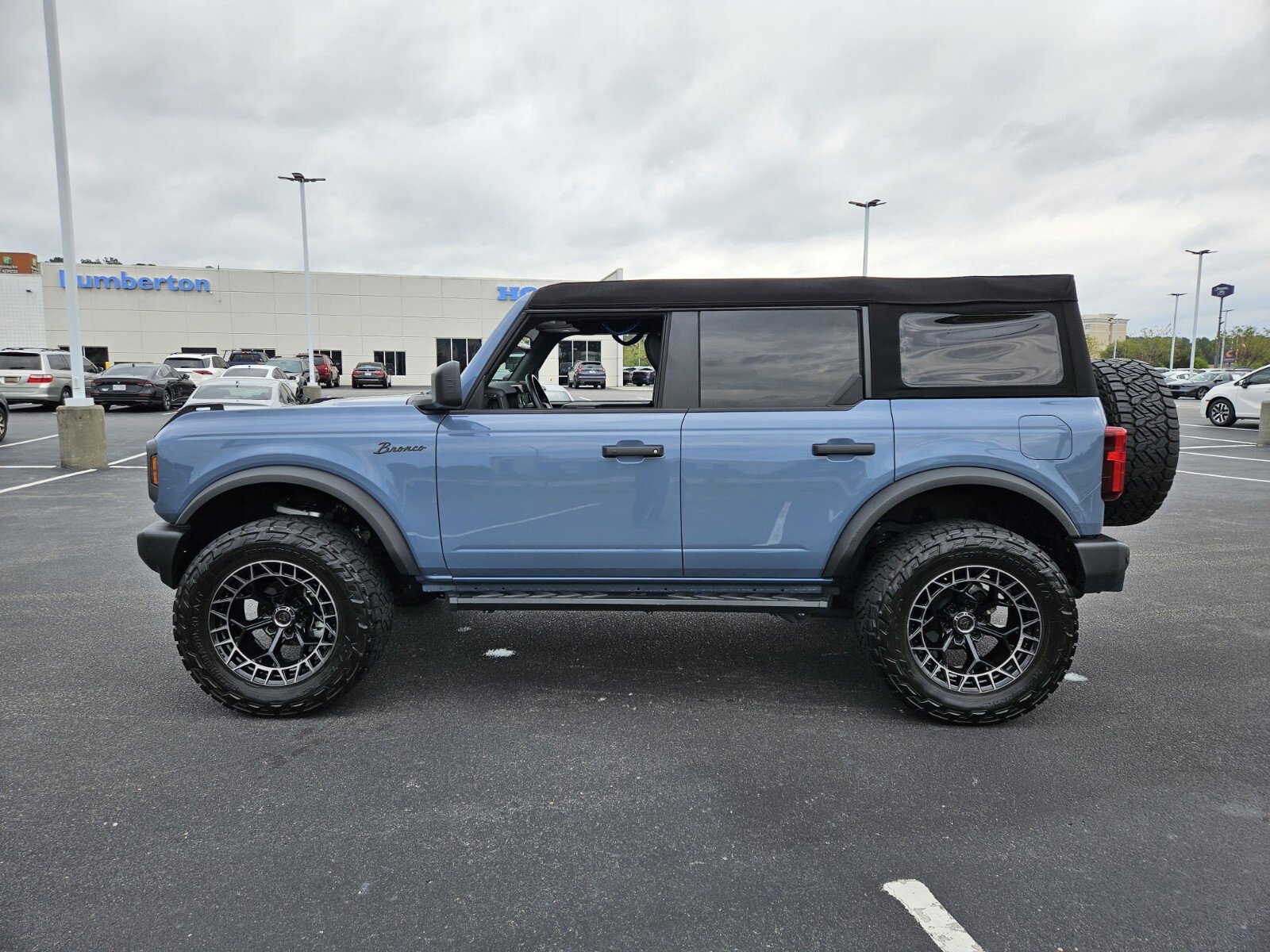 2024 Ford Bronco Big Bend photo 4