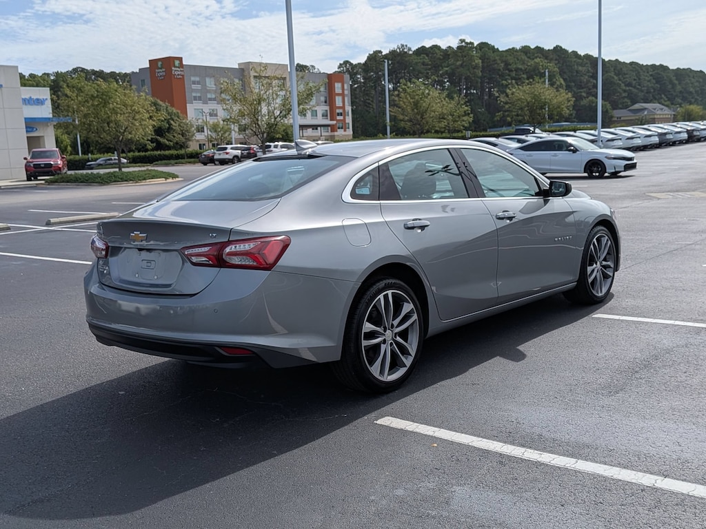 Used 2024 Chevrolet Malibu 2LT Sedan