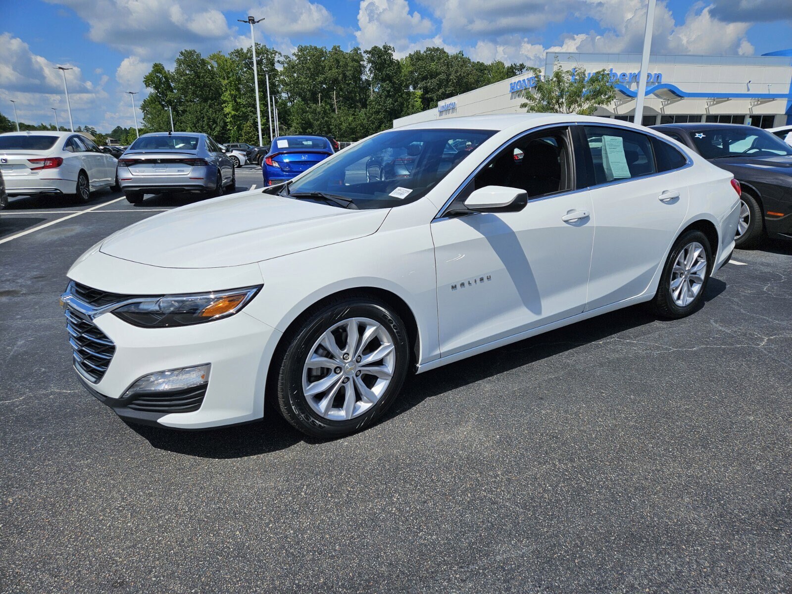 2023 Chevrolet Malibu 1LT photo 3