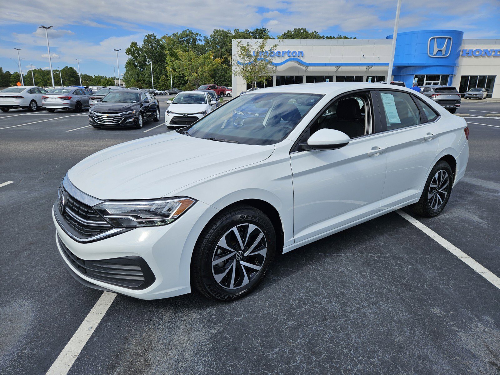 2024 Volkswagen Jetta 1.5T S photo 3