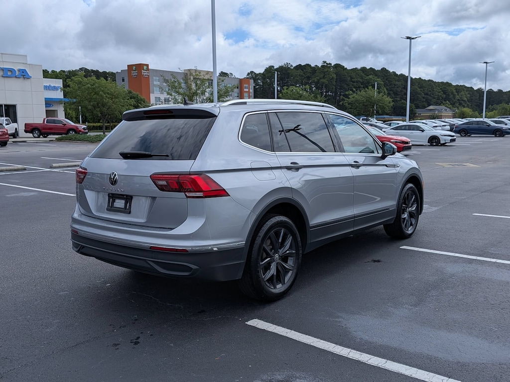 Used 2024 Volkswagen Tiguan 2.0T SE SUV