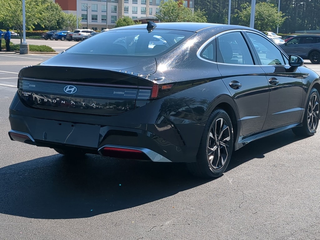 Used 2024 Hyundai Sonata SEL Sedan