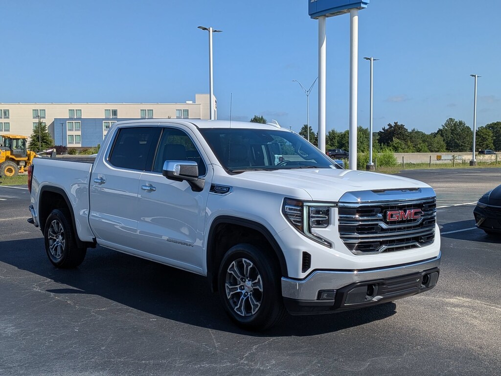 Used 2025 GMC Sierra 1500 SLT Truck Crew Cab