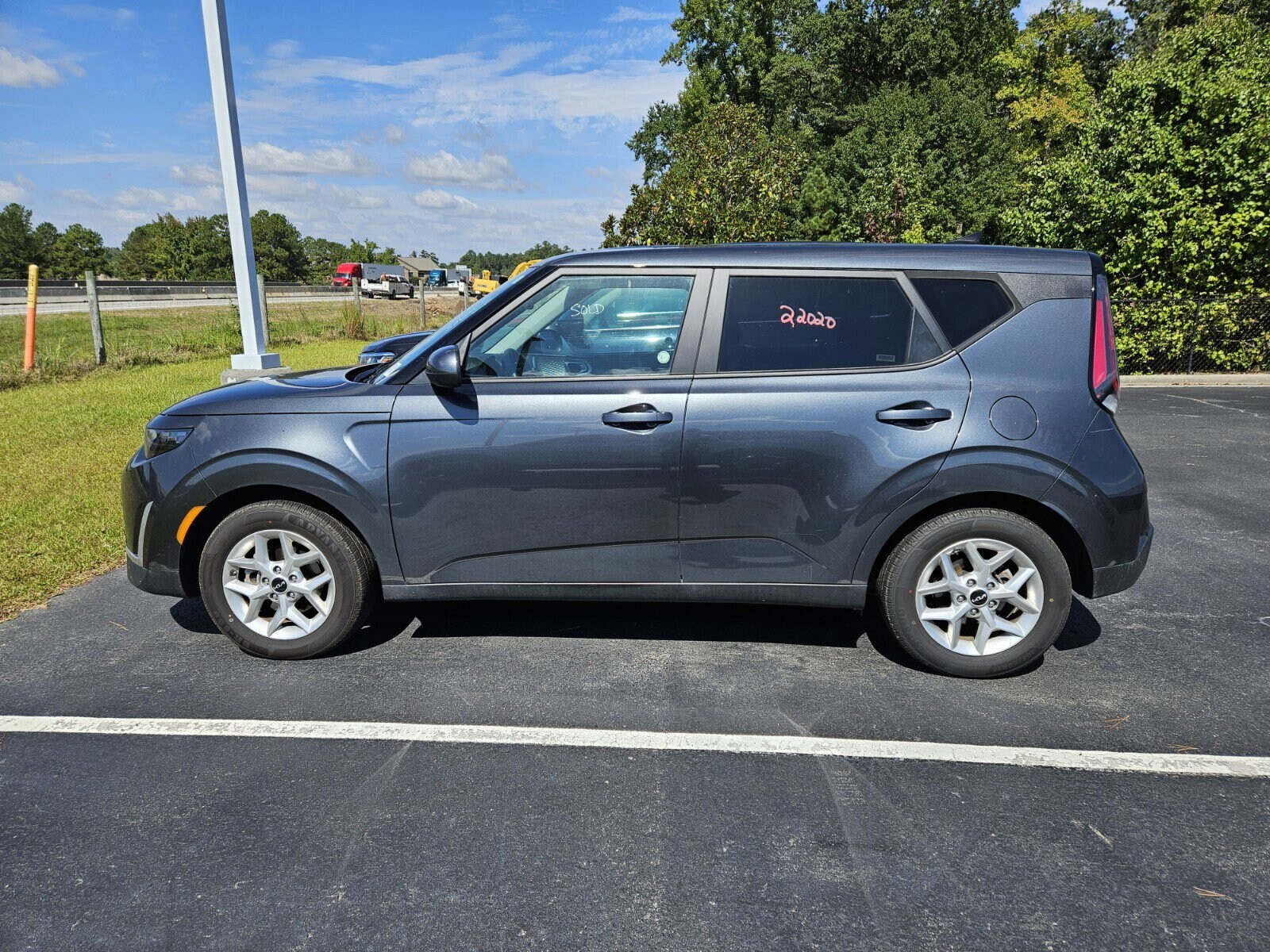 2024 Kia Soul LX photo 4