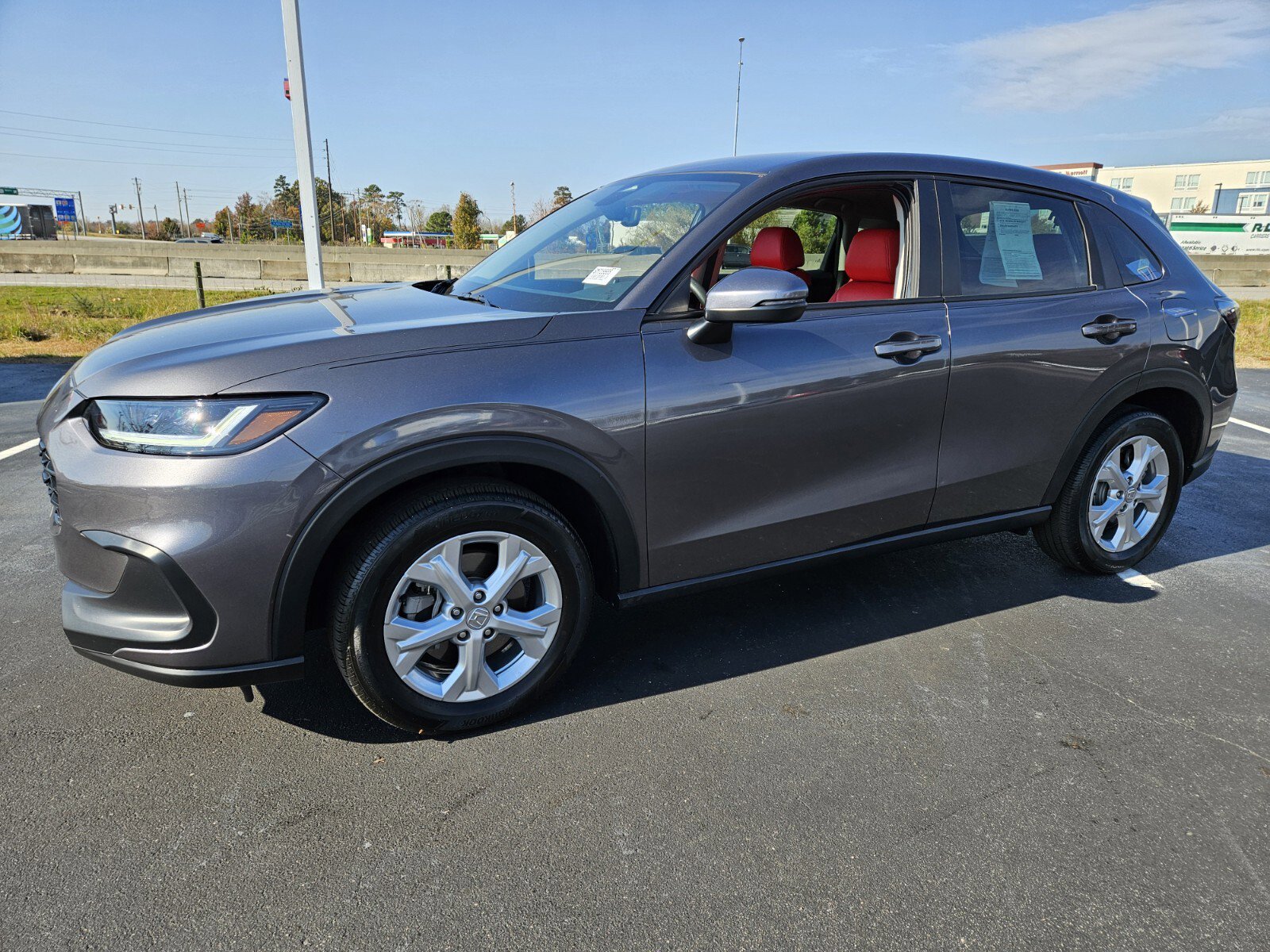 2025 Honda HR-V LX photo 3