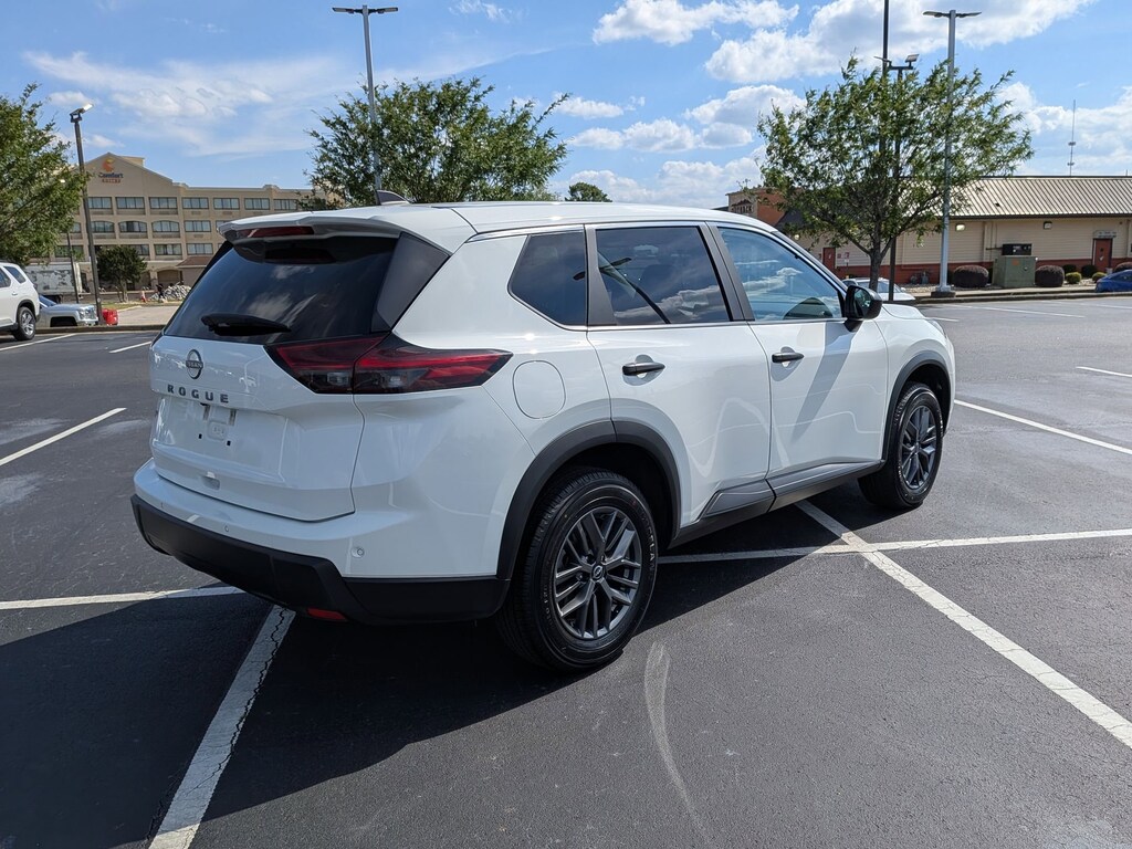 Used 2024 Nissan Rogue S SUV