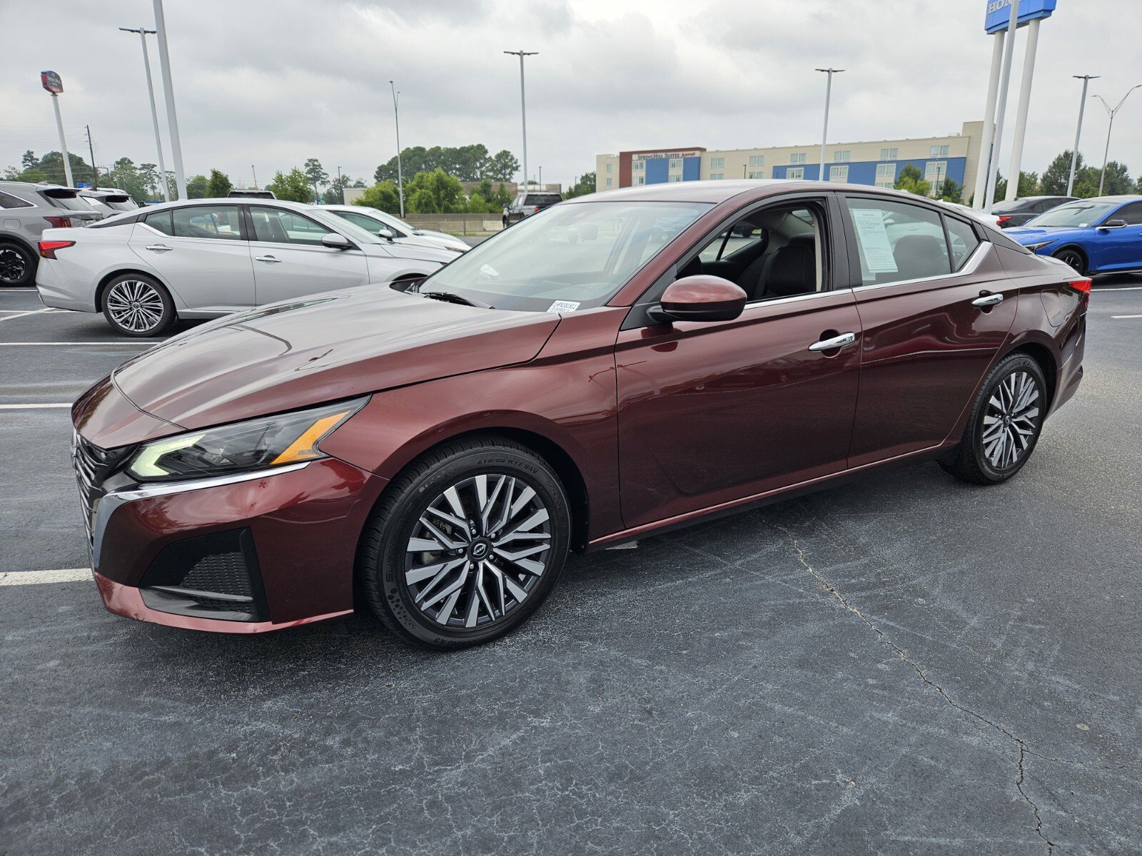 2023 Nissan Altima 2.5 SV photo 3