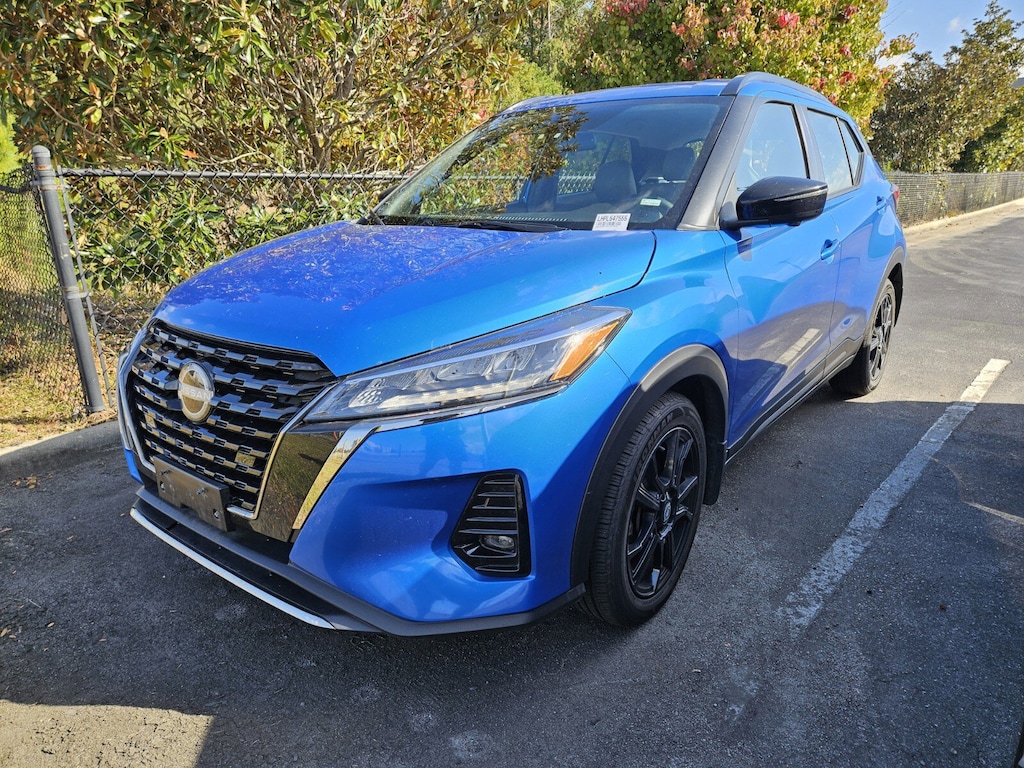 Used 2023 Nissan Kicks SR SUV