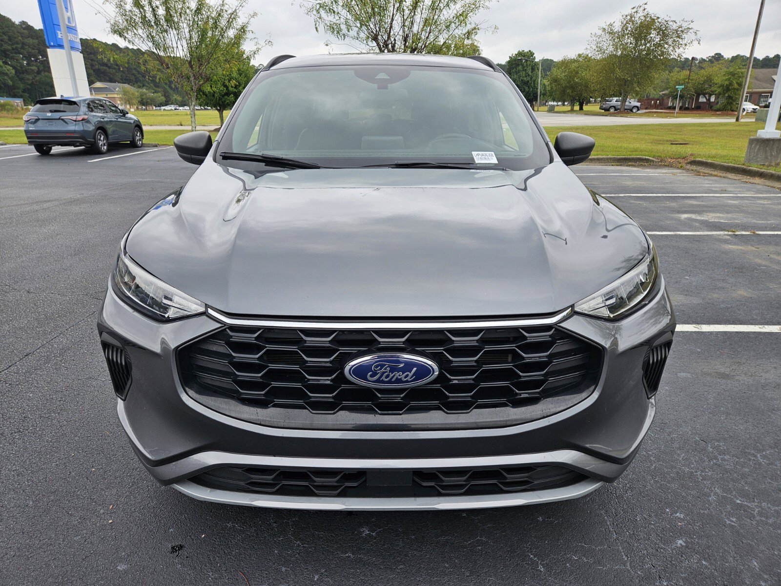 2023 Ford Escape ST-Line photo 2