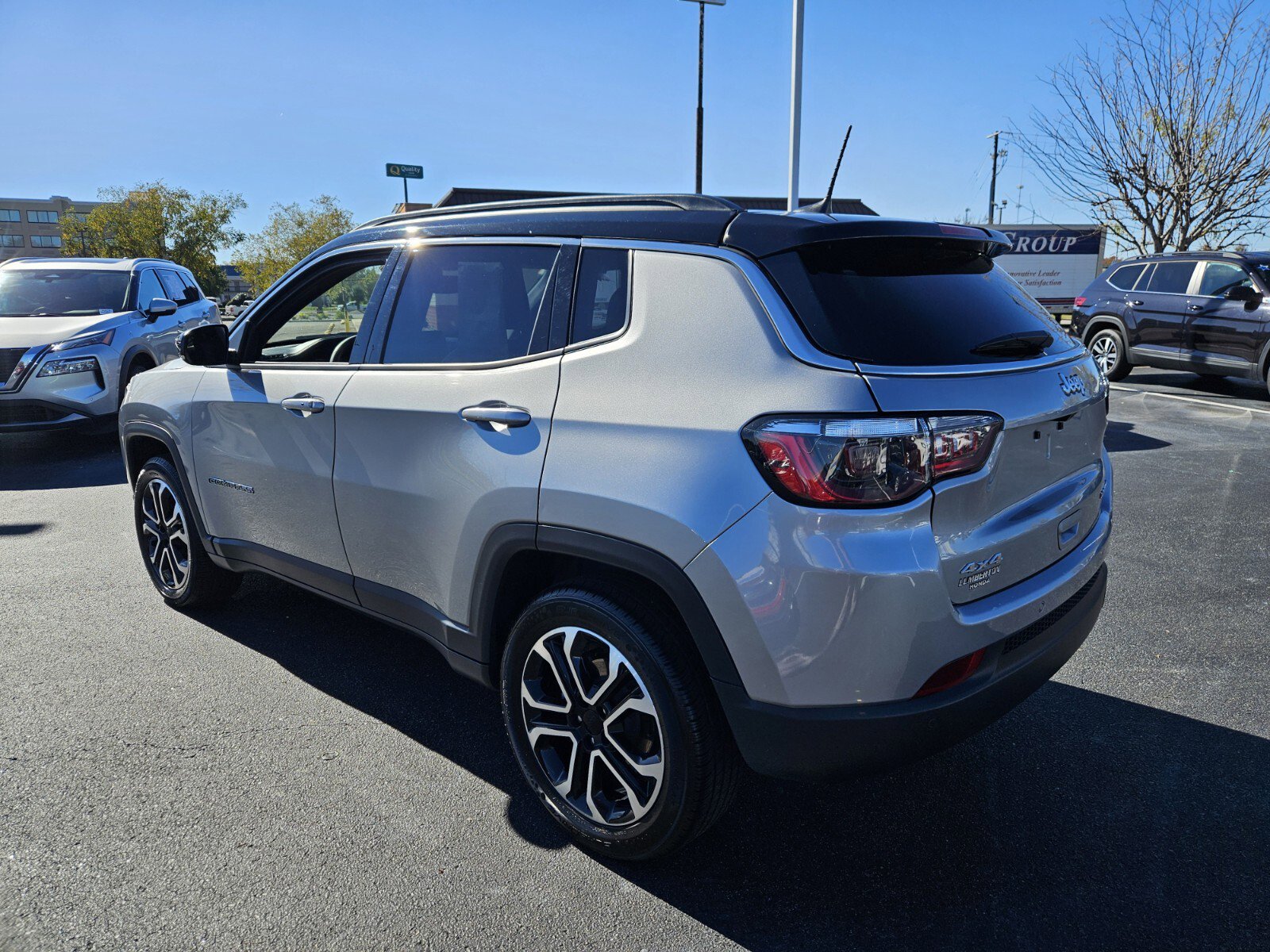 2024 Jeep Compass Limited photo 2