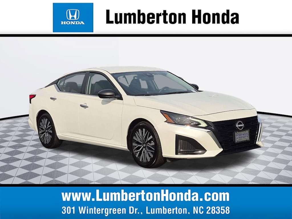 Used 2024 Nissan Altima 2.5 SV Sedan