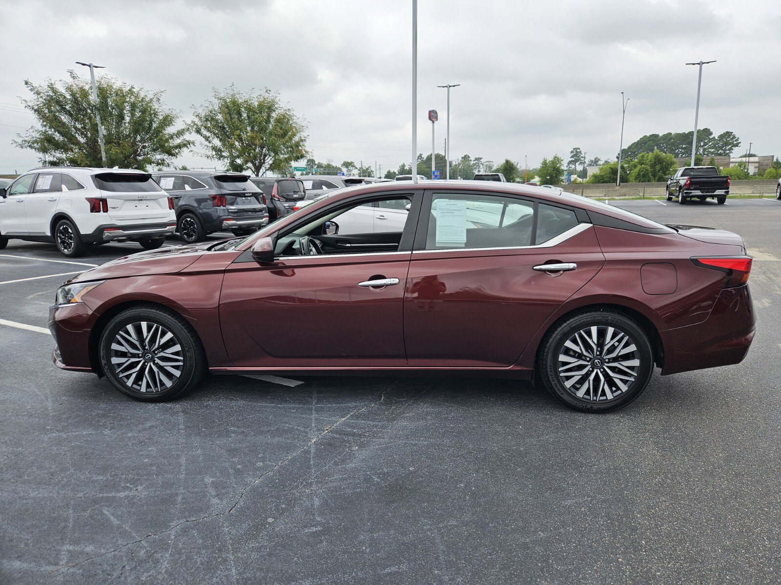 2023 Nissan Altima 2.5 SV photo 4