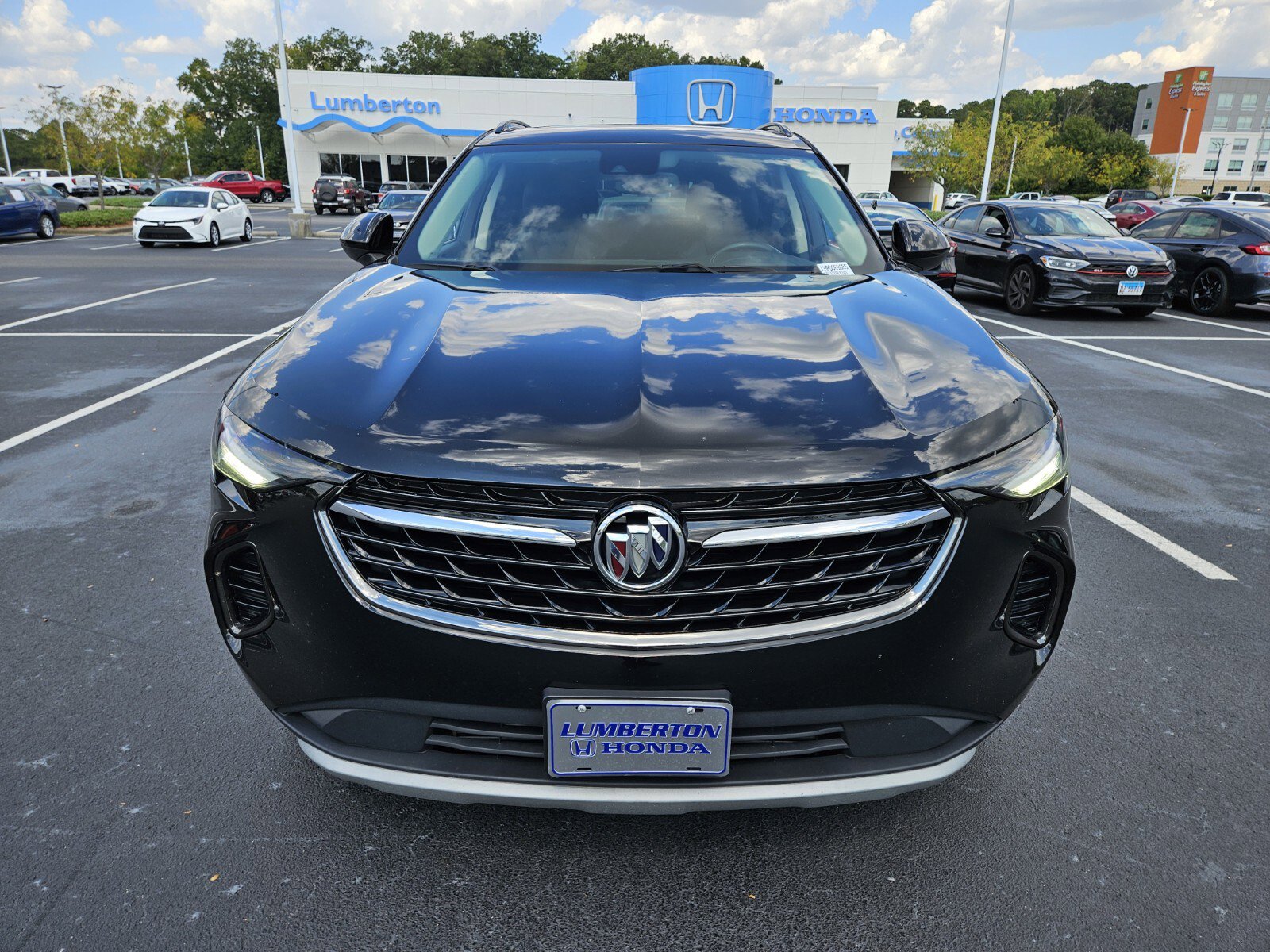 2023 Buick Envision Essence photo 2