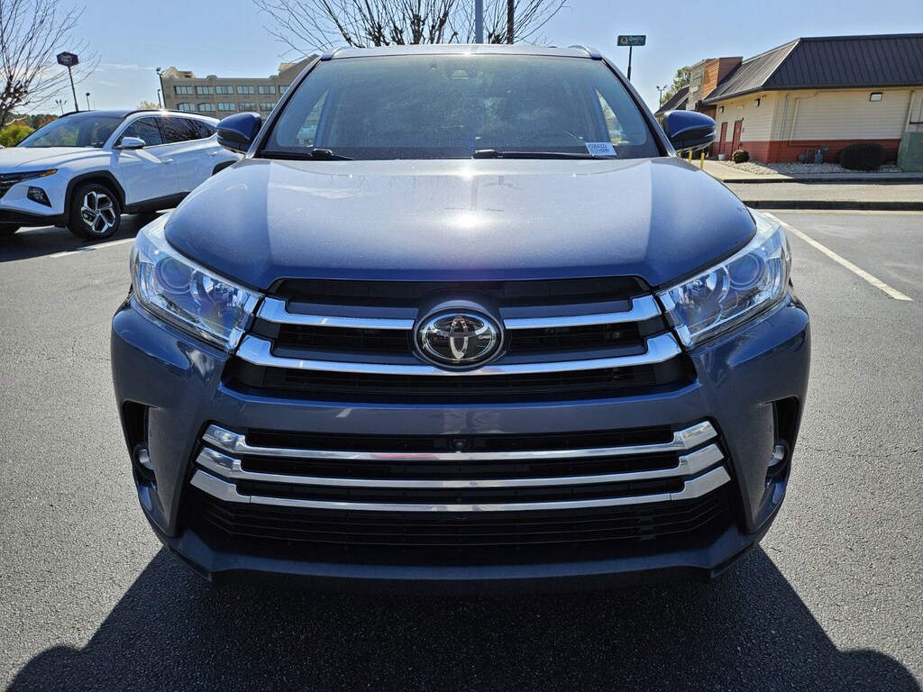 Used 2019 Toyota Highlander Limited Platinum V6 SUV