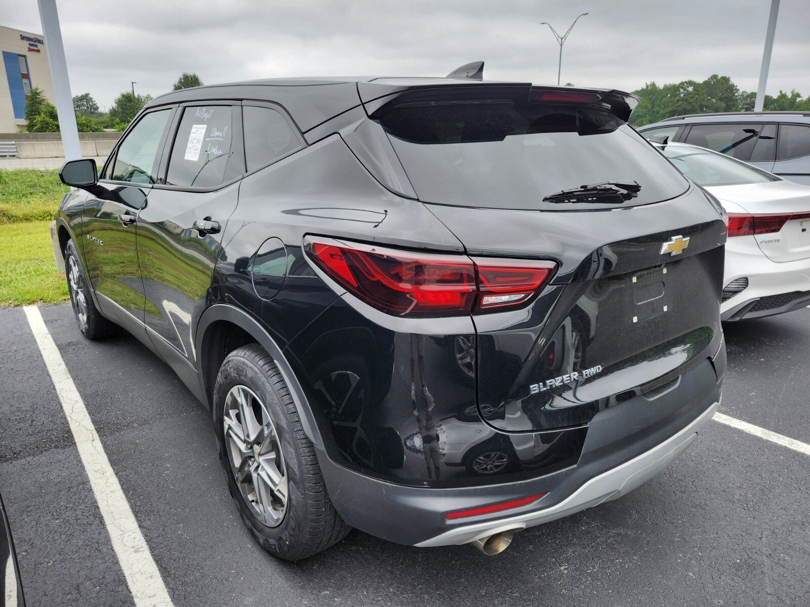 2023 Chevrolet Blazer 2LT photo 2