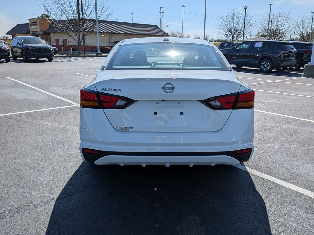 Used 2025 Nissan Altima SV Sedan