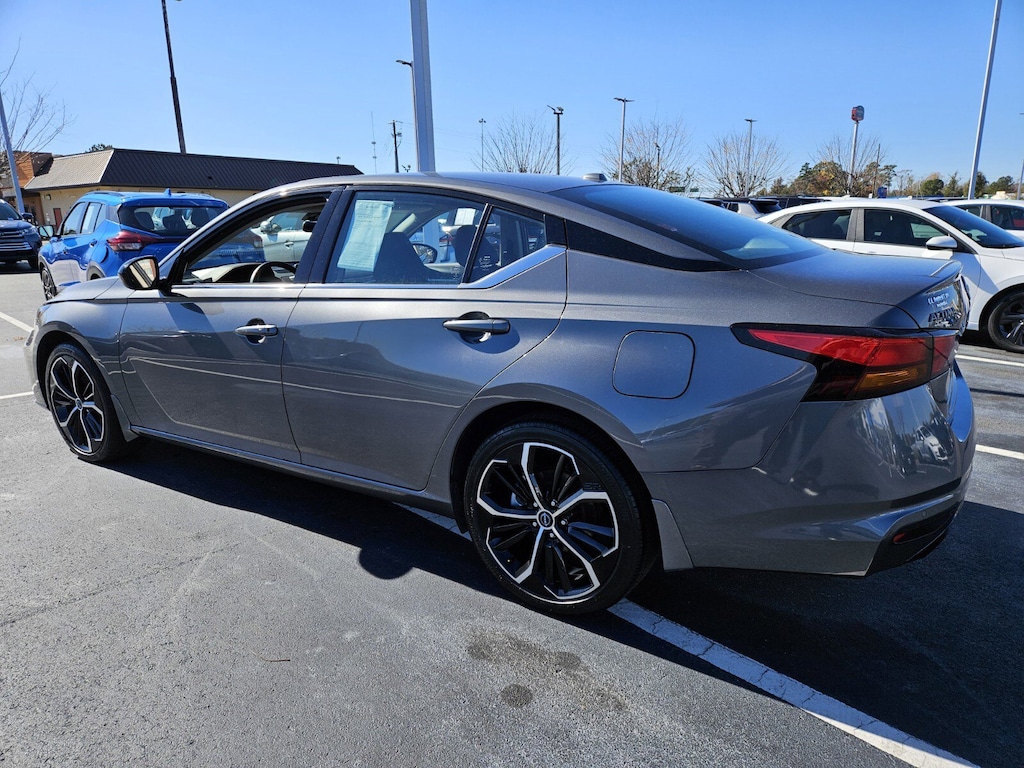 Used 2025 Nissan Altima SR Sedan