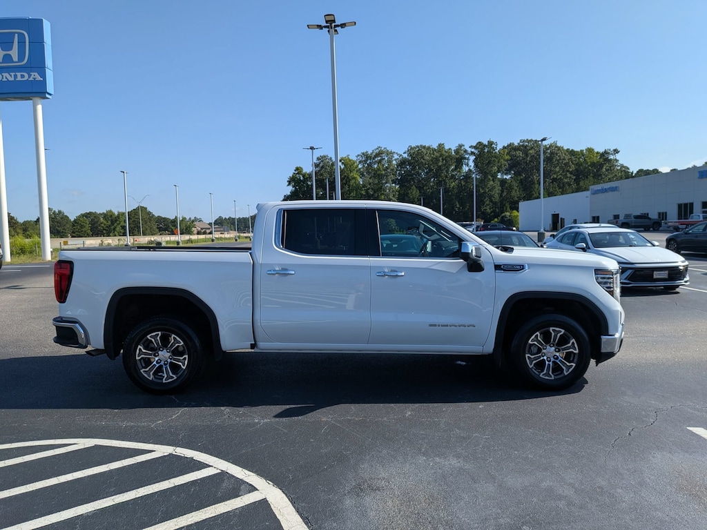 Used 2025 GMC Sierra 1500 SLT Truck Crew Cab