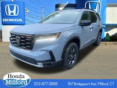 2025 Honda Pilot TrailSport SUV