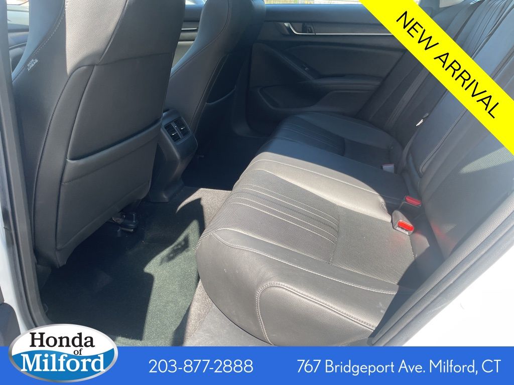 2019 Honda Accord Hybrid EX-L photo 2