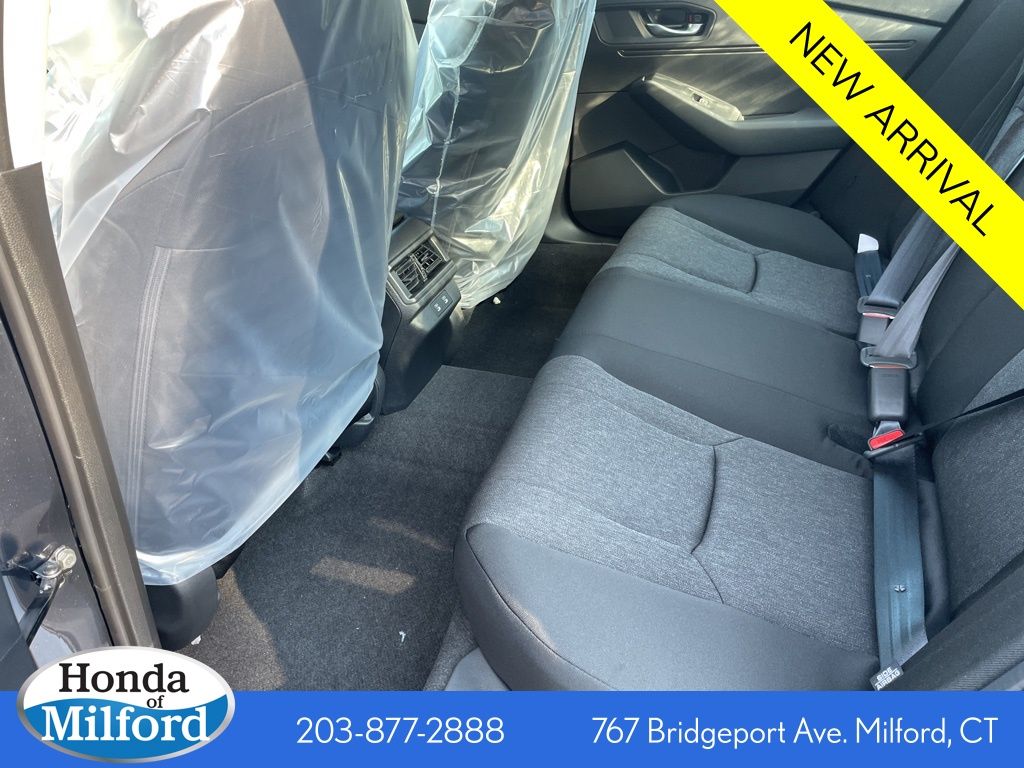 2025 Honda Accord LX photo 4