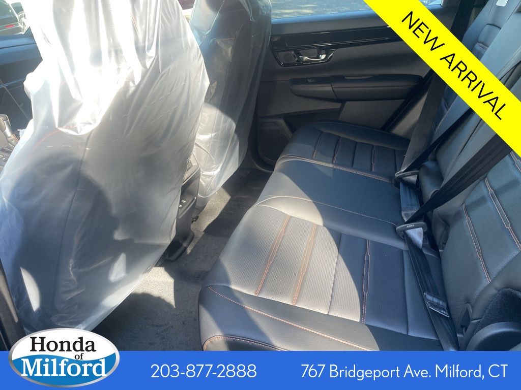 2026 Honda CR-V Hybrid Sport Touring photo 4