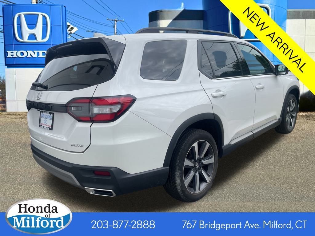 2023 Honda Pilot Elite photo 2
