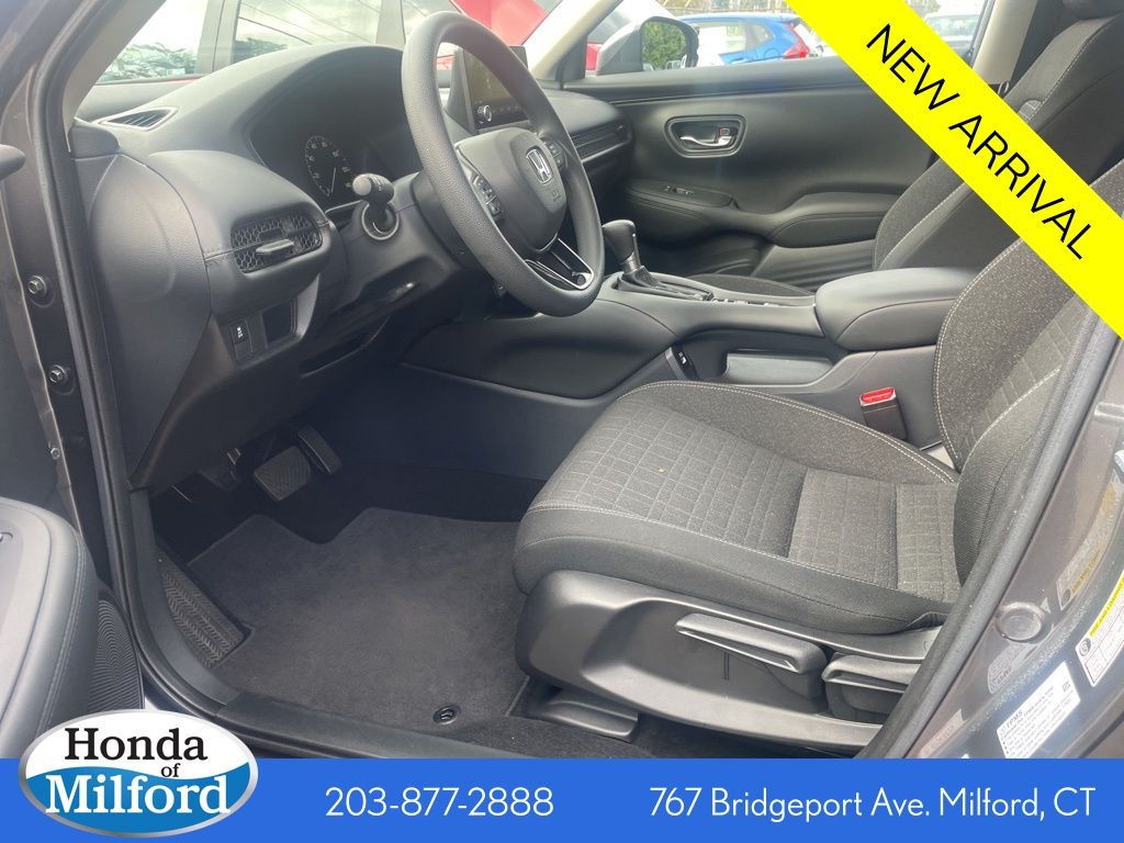 2023 Honda HR-V LX photo 3